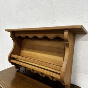 Tammest seinariiul/nagi